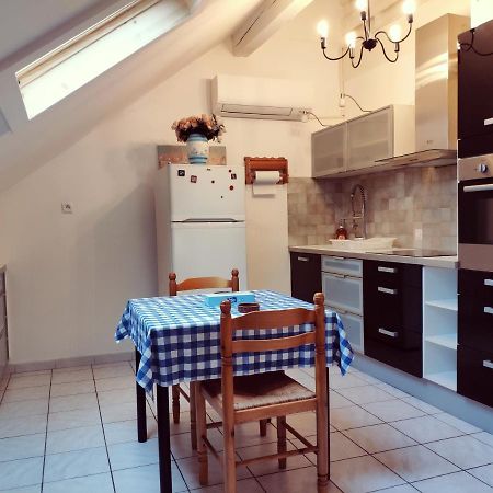 Appartamento Au Bord Du Foron Scionzier Esterno foto
